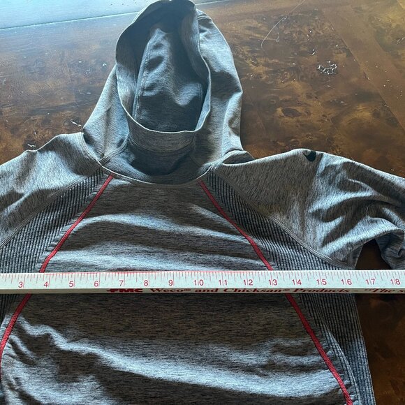 Women's Large Nike Pro Hooded Athletic Top - Stretchy and Warm - Picture 4 of 9